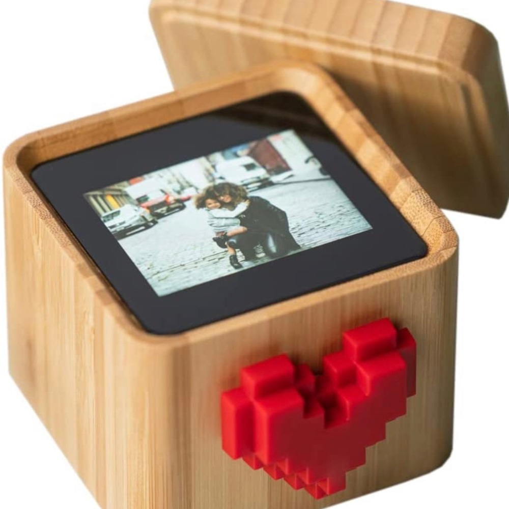 Lovebox color & photo (new)